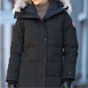 Women's Canada Goose Shelburne Black Parka EUC Large